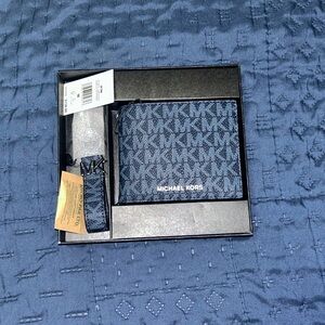 Michael Kors Monogram Blue Key & Card Holder